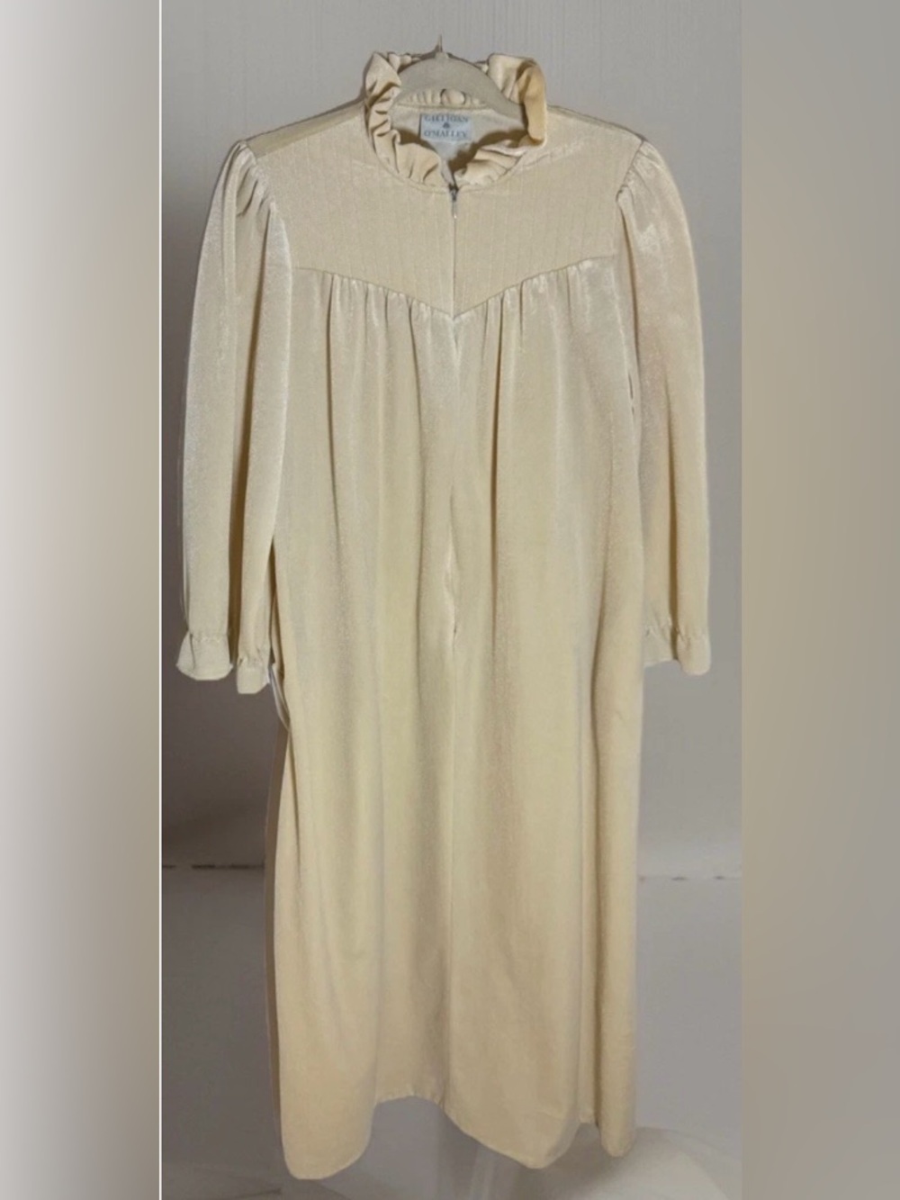 Vintage Gilligan O'Malley Velour House Coat Long Zip Robe Size Medium 40x51”